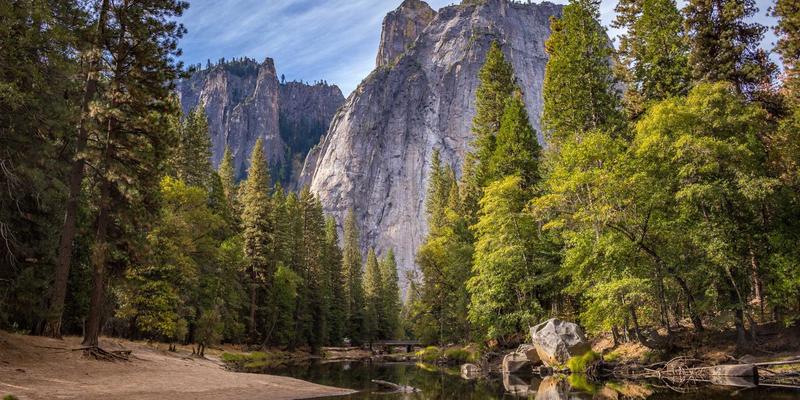童装安全新视角：从孕妇用品到儿童雨衣防风服的选购全攻略